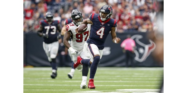 Houston Texans uudisti pelinrakentajan Deshaun Watsonin neljän vuoden sopimuksella